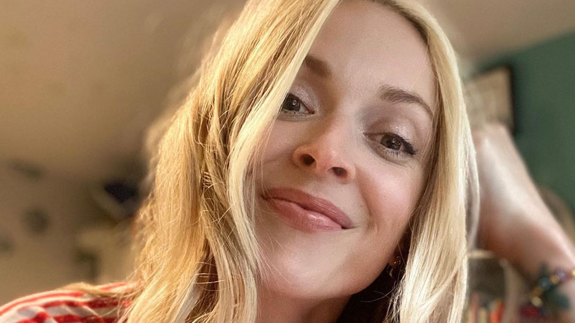 Fearne Cotton looks unrecognisable with a mullet in throwback photo