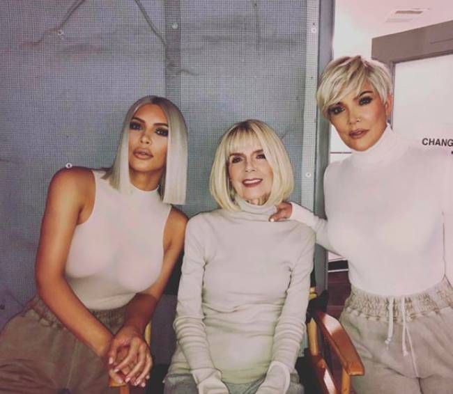 kim-kardashian-blonde-hair-transformation