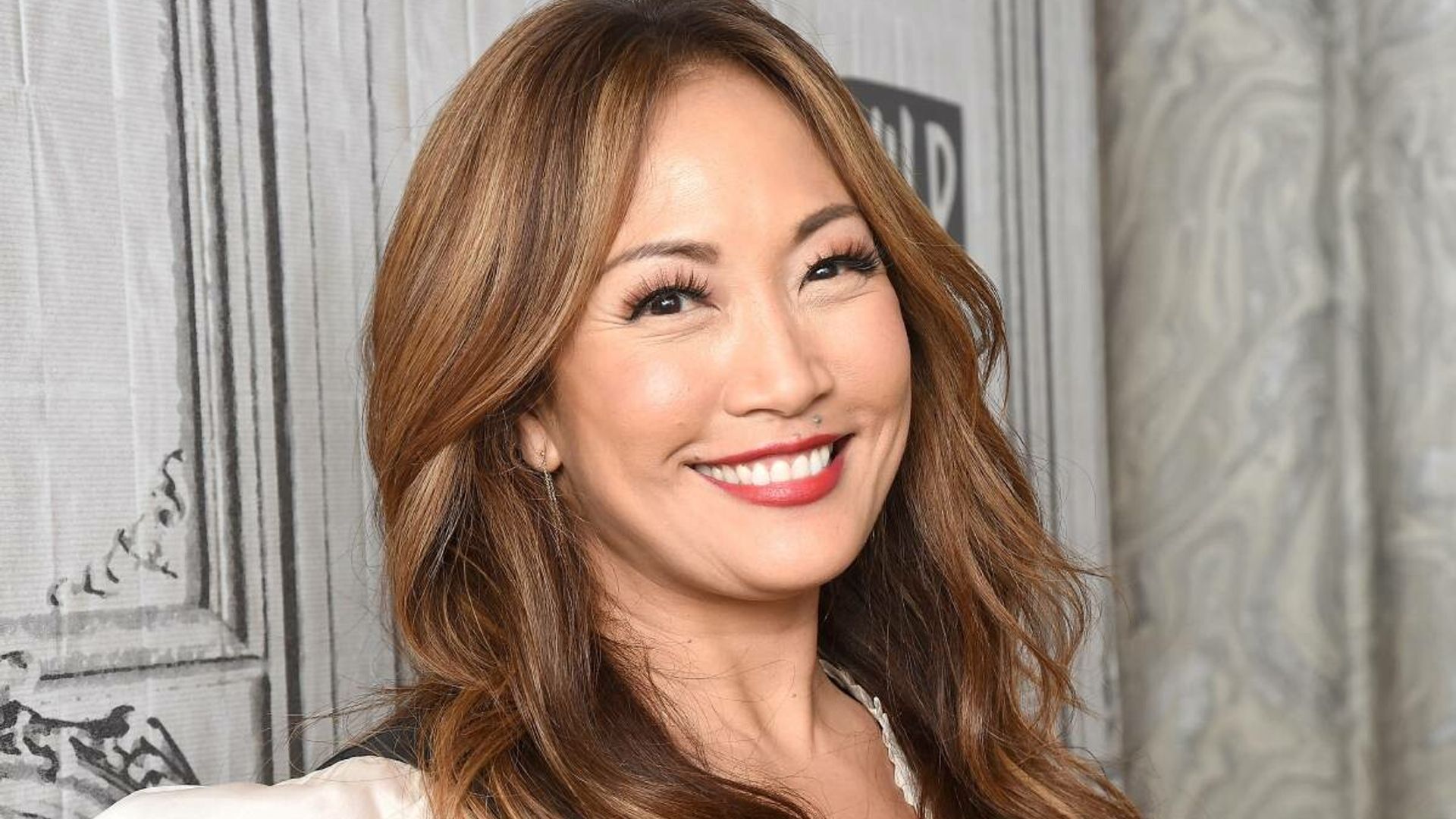 Carrie Ann Inaba looks so different with super-short hair in 80s throwback