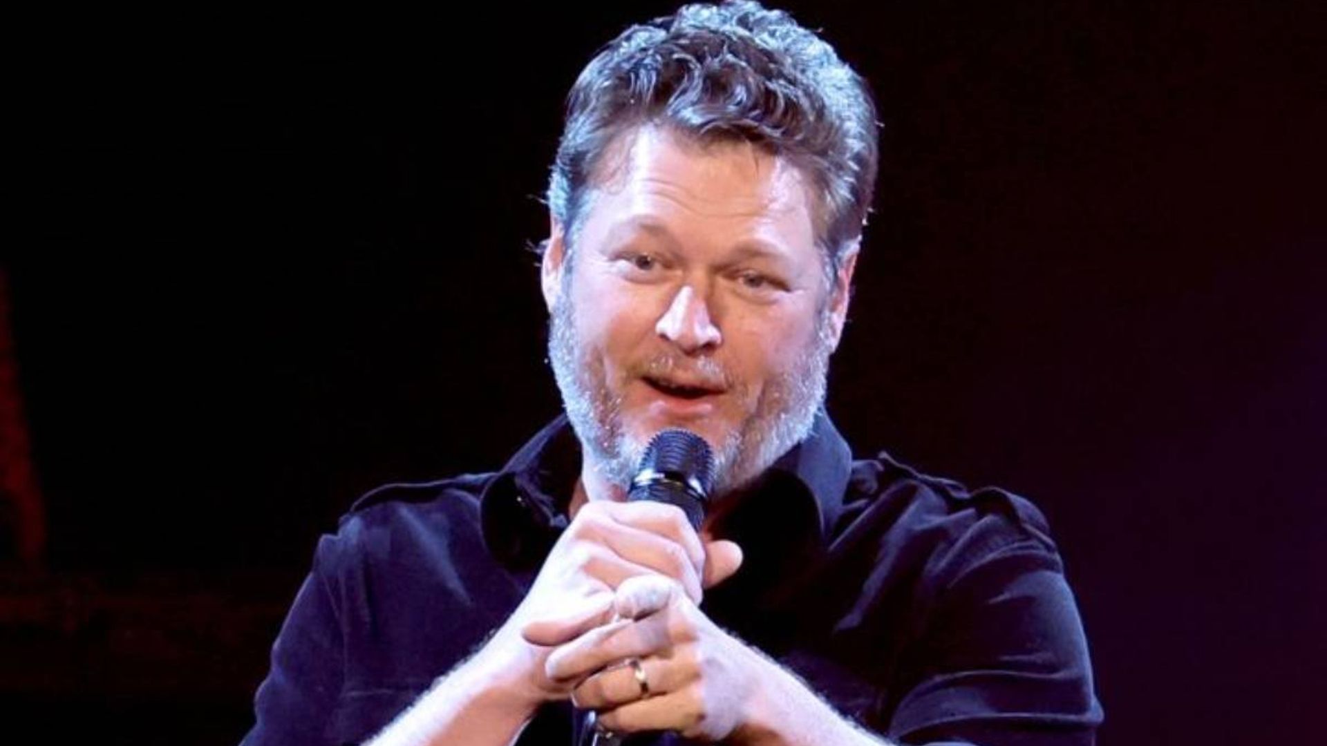 Blake Shelton stuns fans with long wavy mullet and huge sideburns