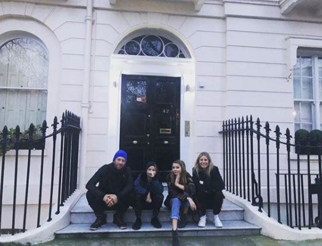 Gwyneth-Paltrow-chris-martin-family-london-instagram