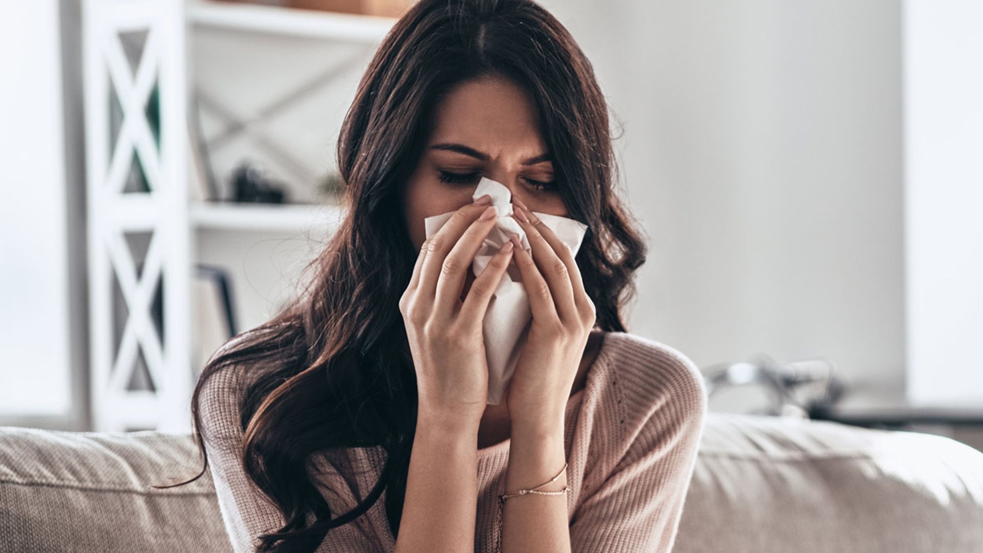 Hay fever vs. COVID-19: Expert advice on how to spot the difference