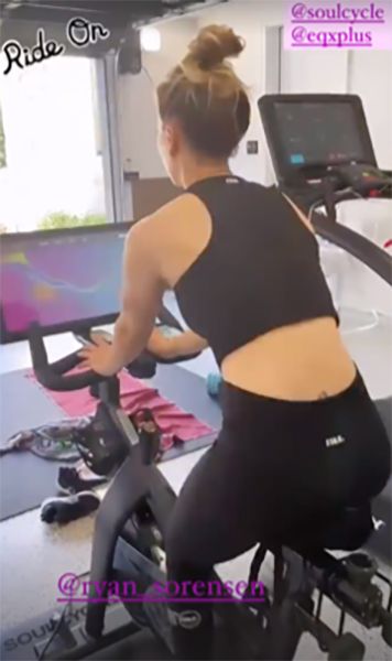 kaley-cuoco-soulcycle-exercise-bike-rear
