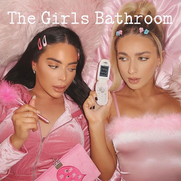 the-girls-bathroom