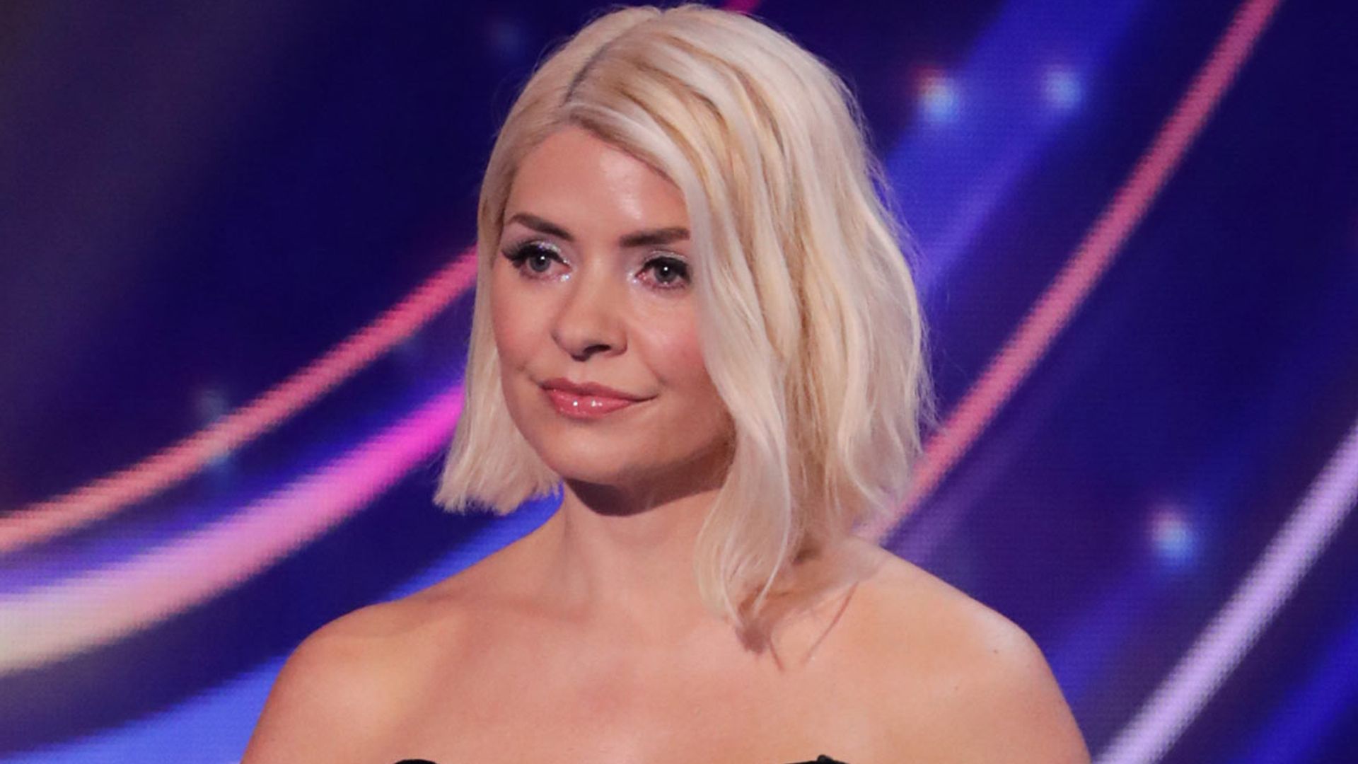 holly-willoughby-tests-positive-covid-19