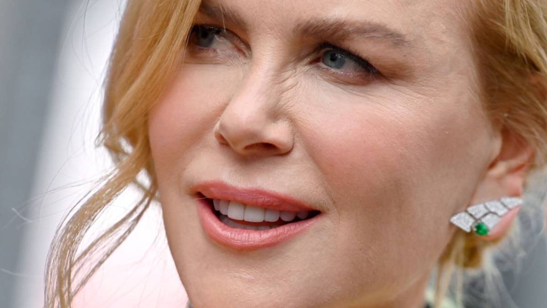 Nicole Kidman sparks wave of worry from fans with new on-set photos