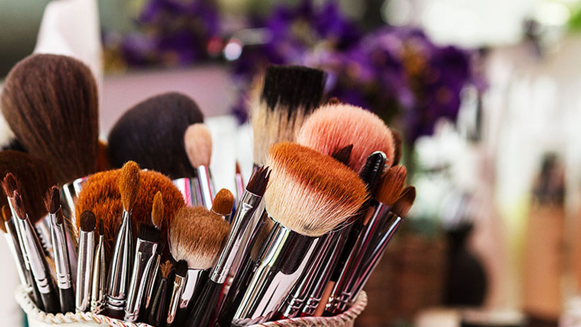 Your ultimate guide to make-up brushes
