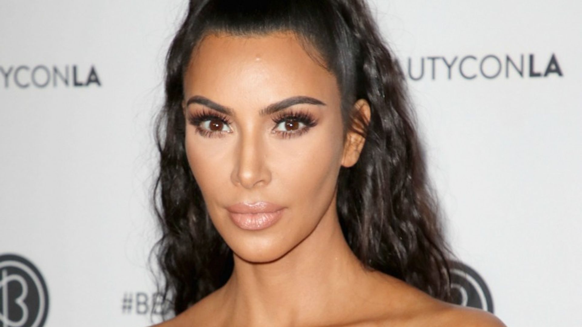 Kim Kardashian S Makeup Artist Has