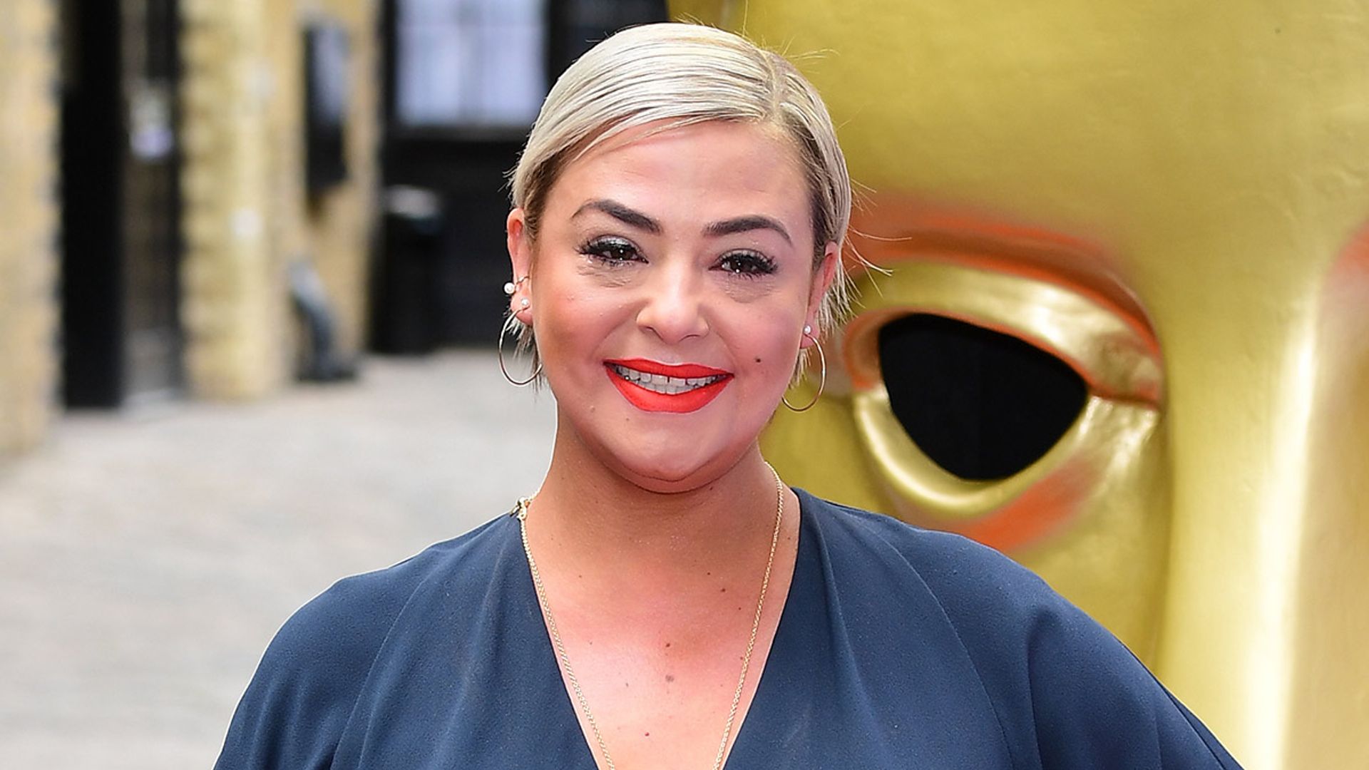 Ant Mcpartlins Ex Wife Lisa Armstrong Stuns Fans With Flawless Makeup 
