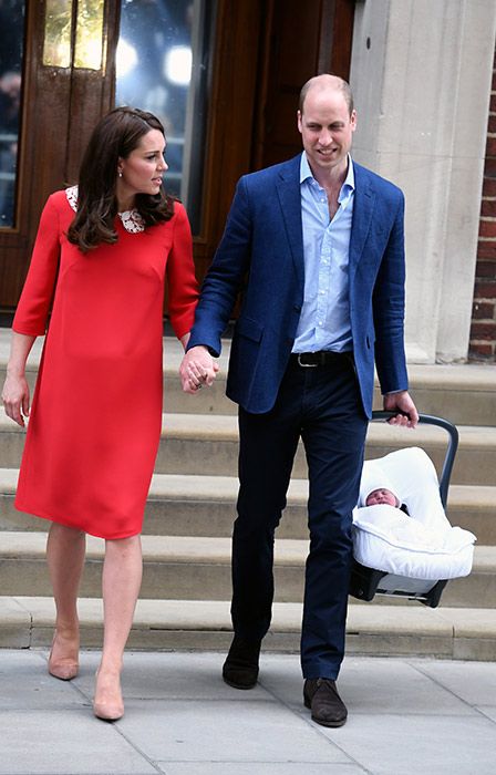 Prince-William-and-Kate-leave-hospital-royal-baby