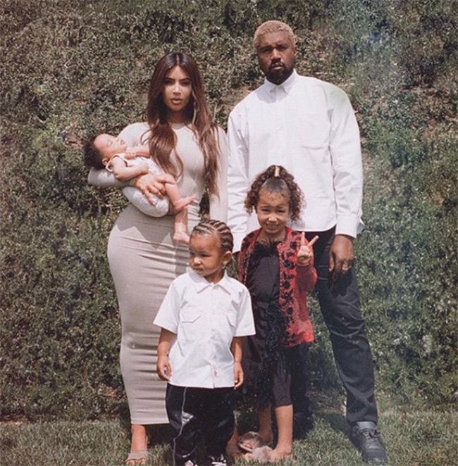 kim-kardashian-family-photo-easter-2018
