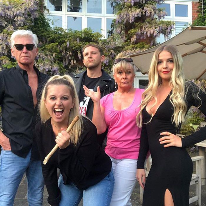 phillip-schofield-and-family
