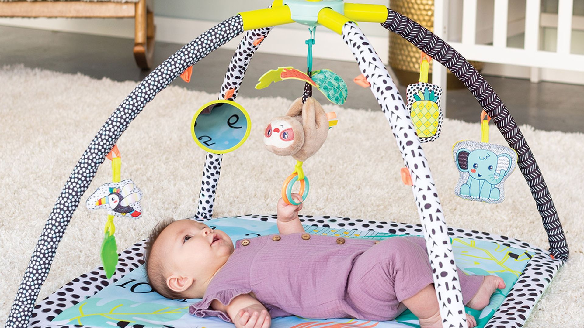 8 best baby play mats to entertain and educate your little one from home