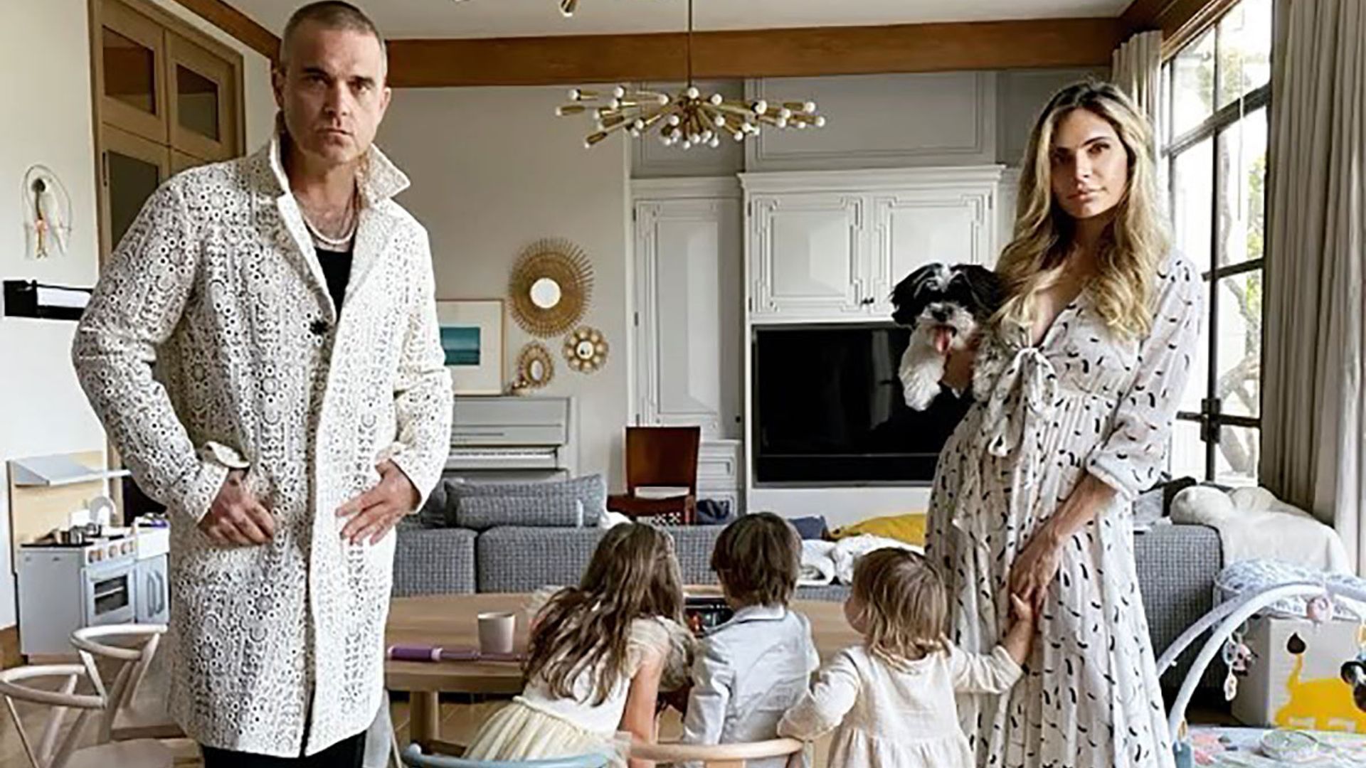 robbie-williams-ayda-and-the-kids
