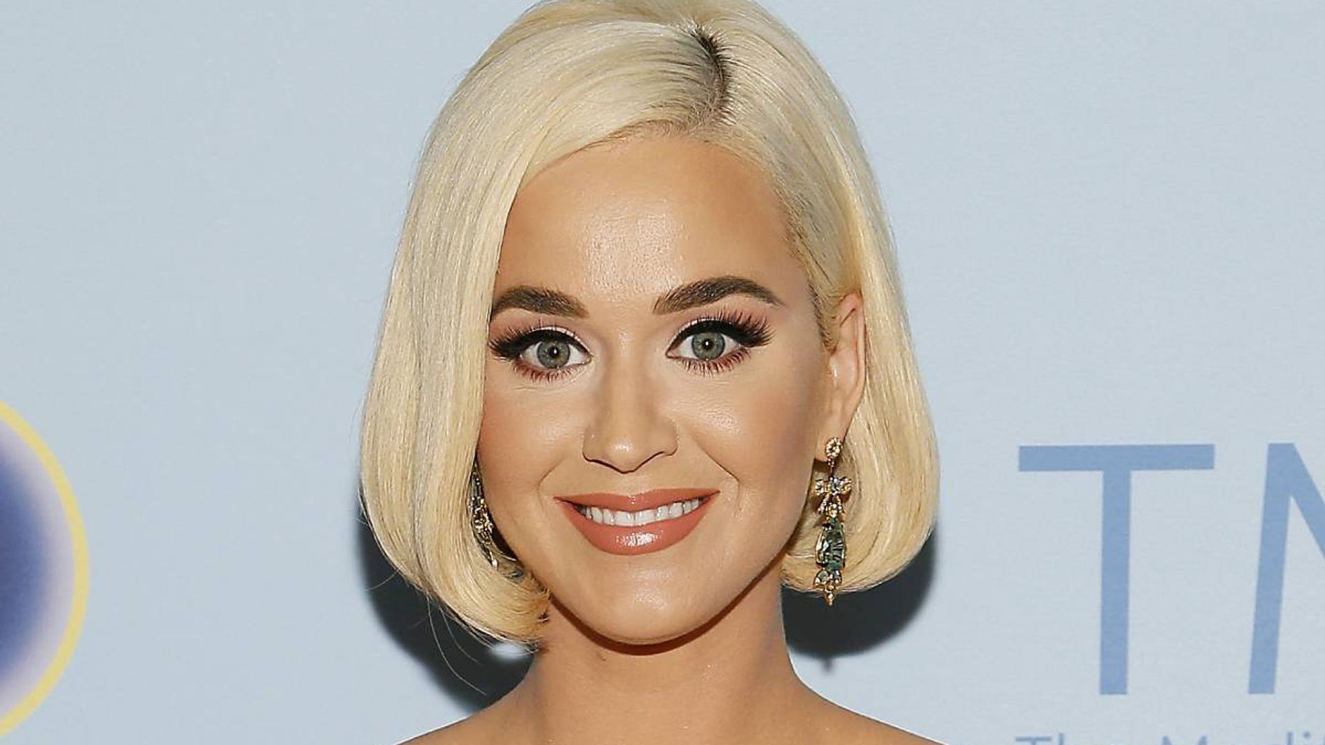 Katy Perry pays tribute to daughter Daisy in new video – see her name necklace