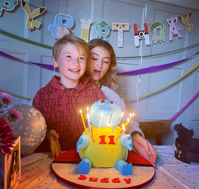 jools-oliver-buddy-birthday-cake