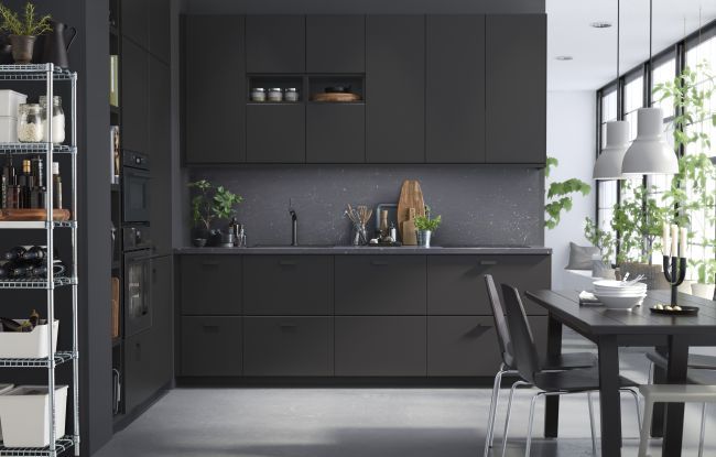 12-IKEA-dark-kitchen