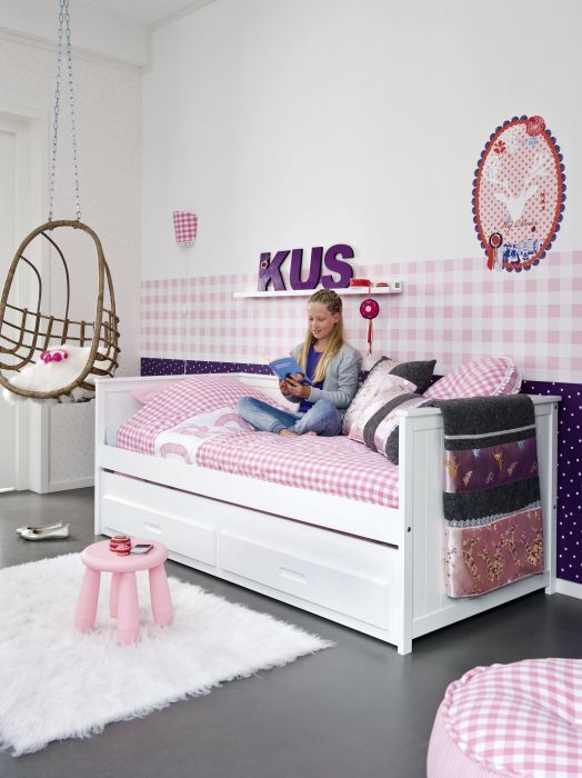 Cool cool bedrooms ideas for girls Https Www Hellomagazine Com Imagenes Homes 2018080961042 Girls Bedroom Ideas 0 290 709 9 Cuckooland Day Bed Z Jpg