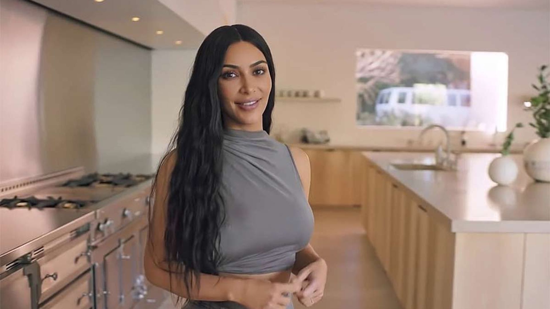 Kim-Kardashian-kitchen