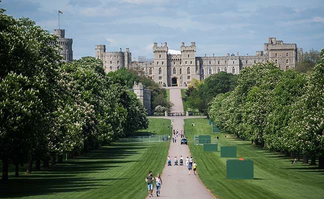 Windsor-Castle-Long-Walk