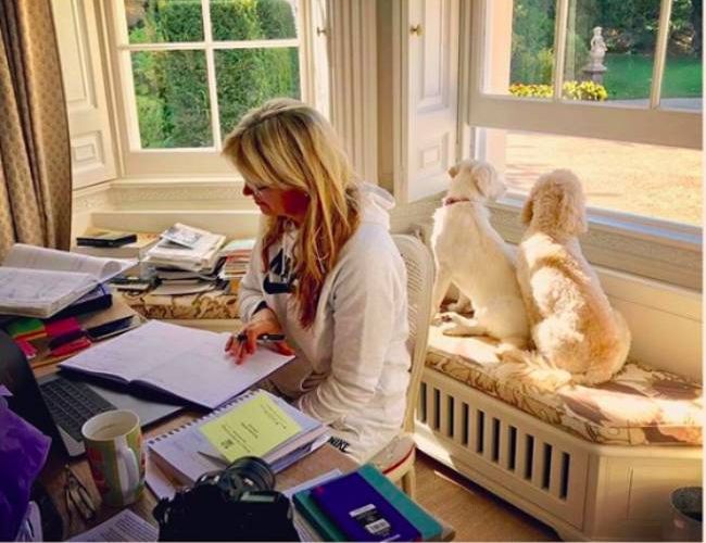 penny-lancaster-working-at-home