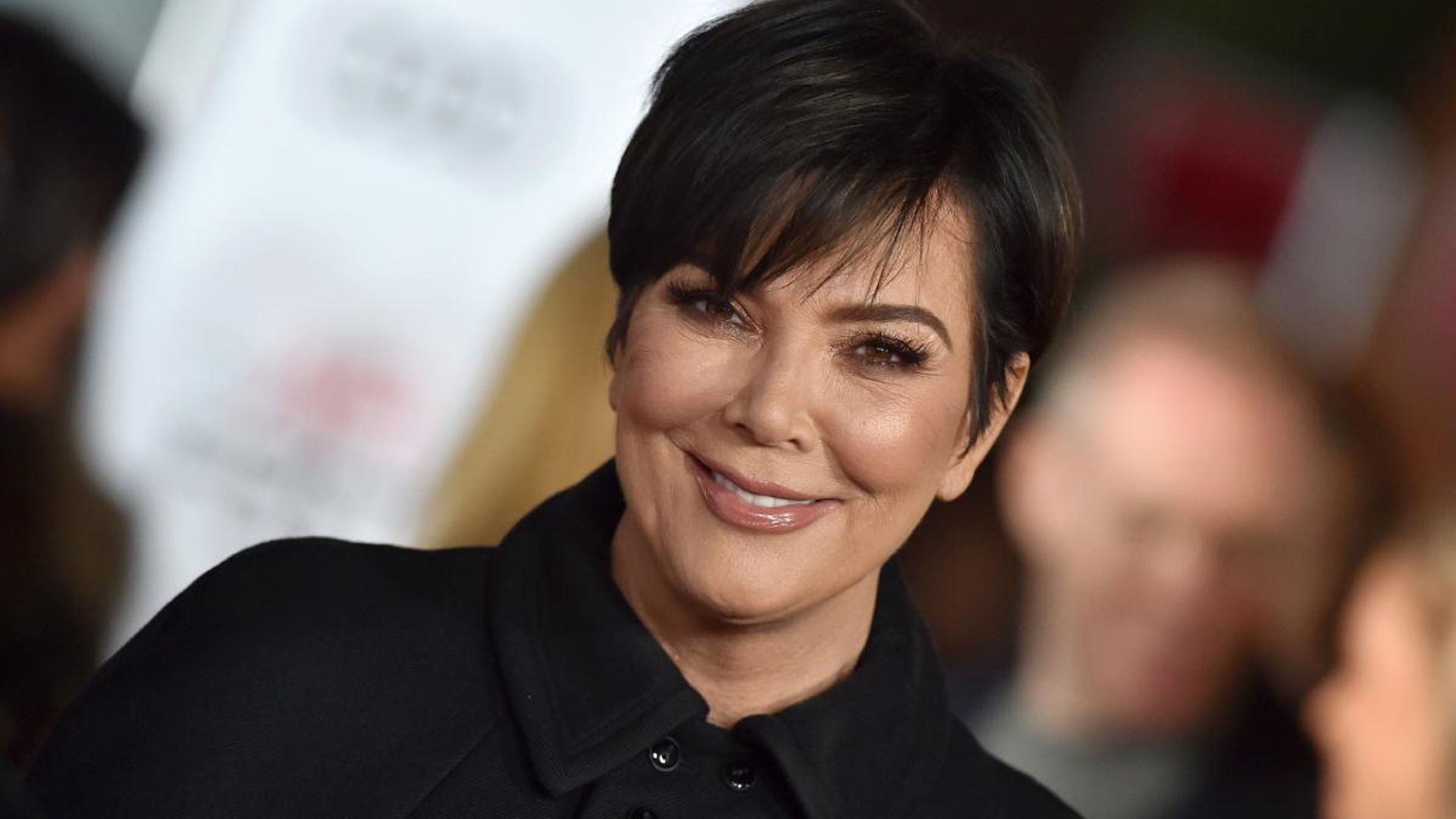 Kris Jenner as you have never seen her before inside her living room during lockdown