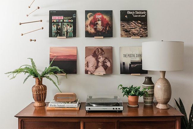 Etsy-vinyl-wall-shelf