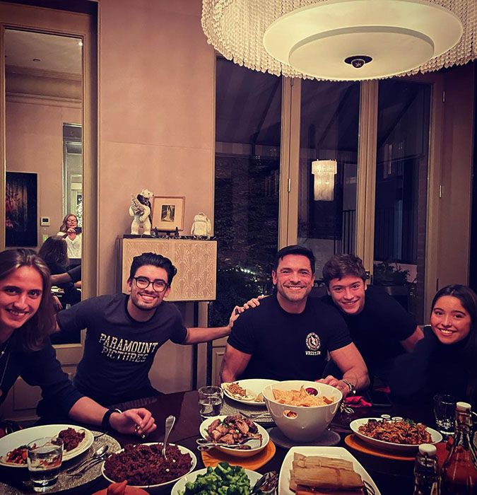 Family Reunion With Mark Consuelos, Kelly Ripa Dining Room Set