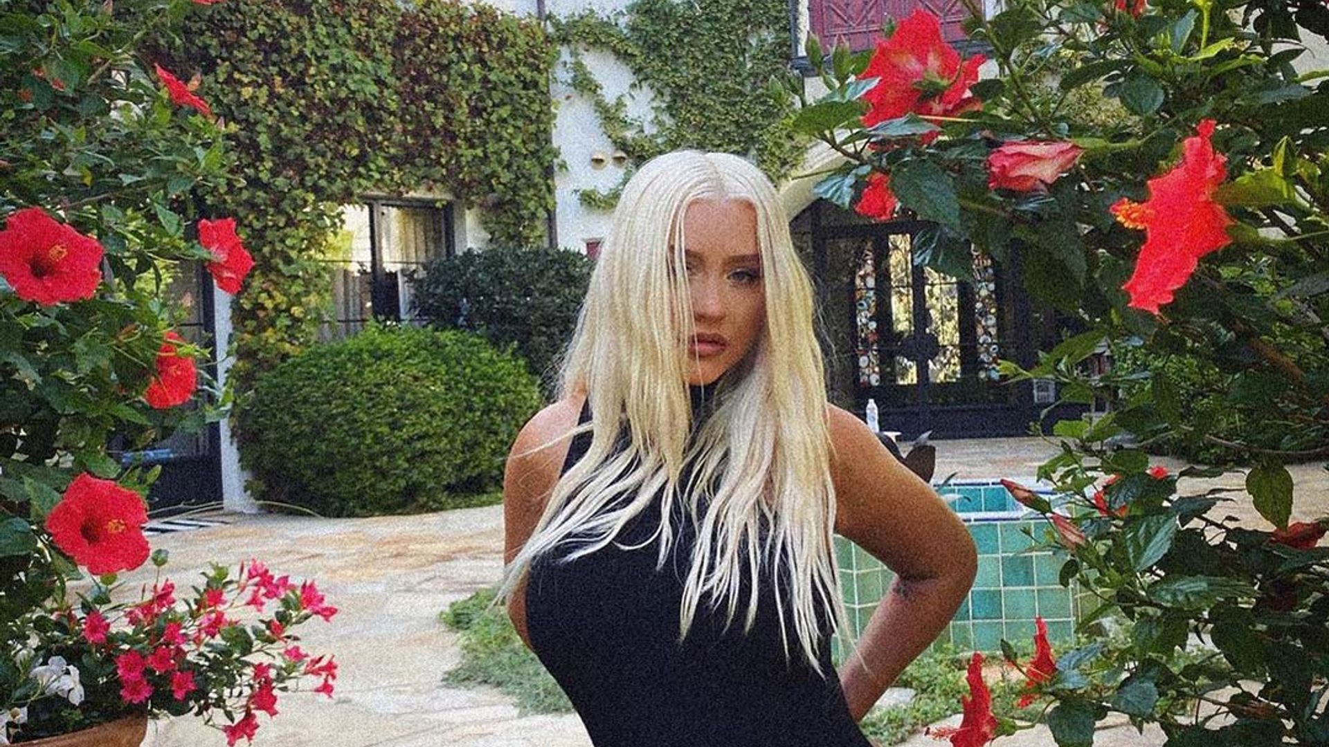 Christina Aguilera shows off INSANE living room – and her fans' reaction is the best