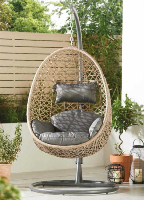 is aldi egg chair 2022 in stock