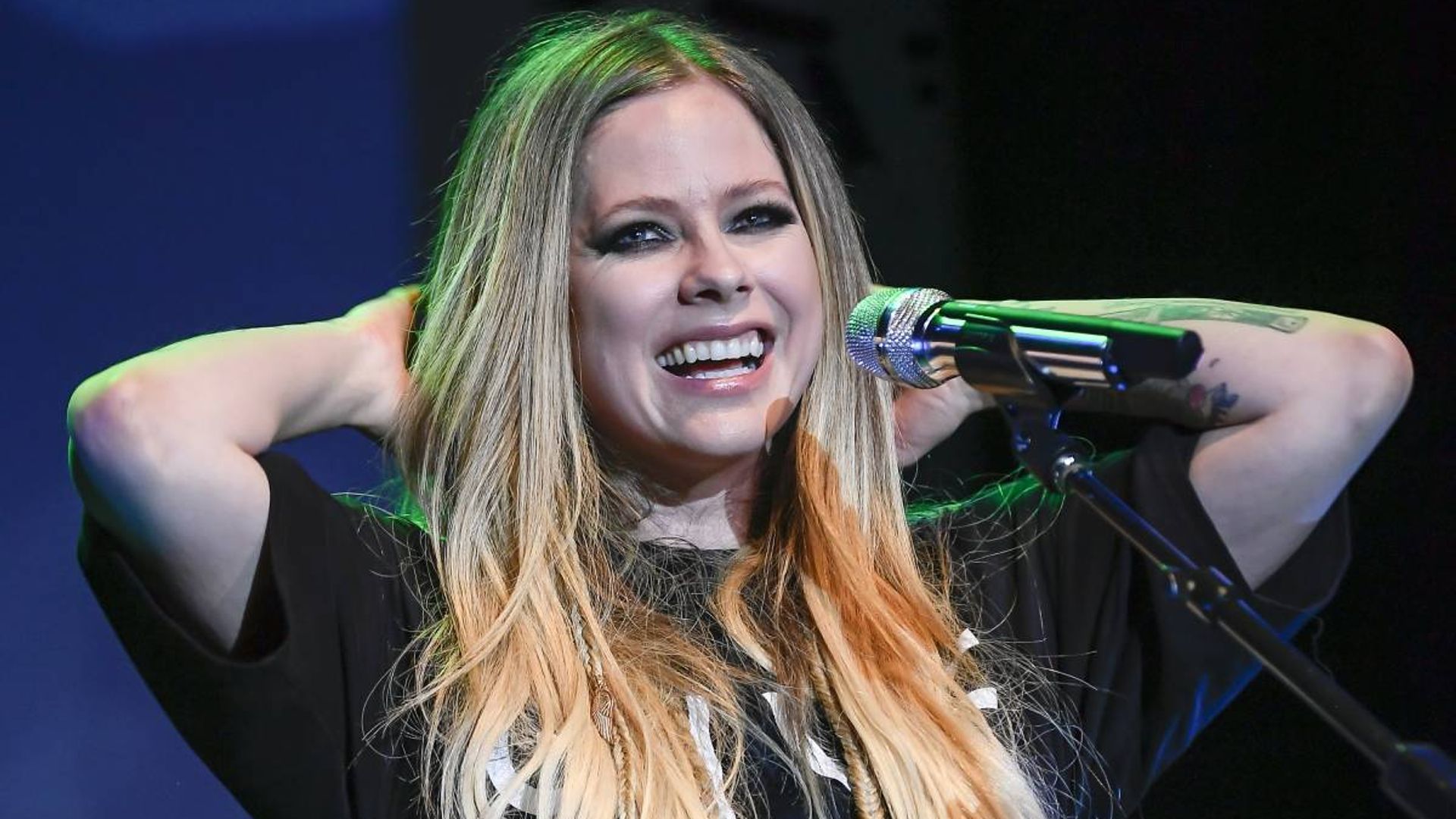 Avril Lavigne shares major celebratory clip from incredible Malibu home