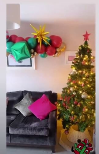 أفضل أشجار عيد الميلاد لدى المشاهير على الإطلاق: أماندا هولدن وأليسون هاموند وتيس دالي وغيرهم