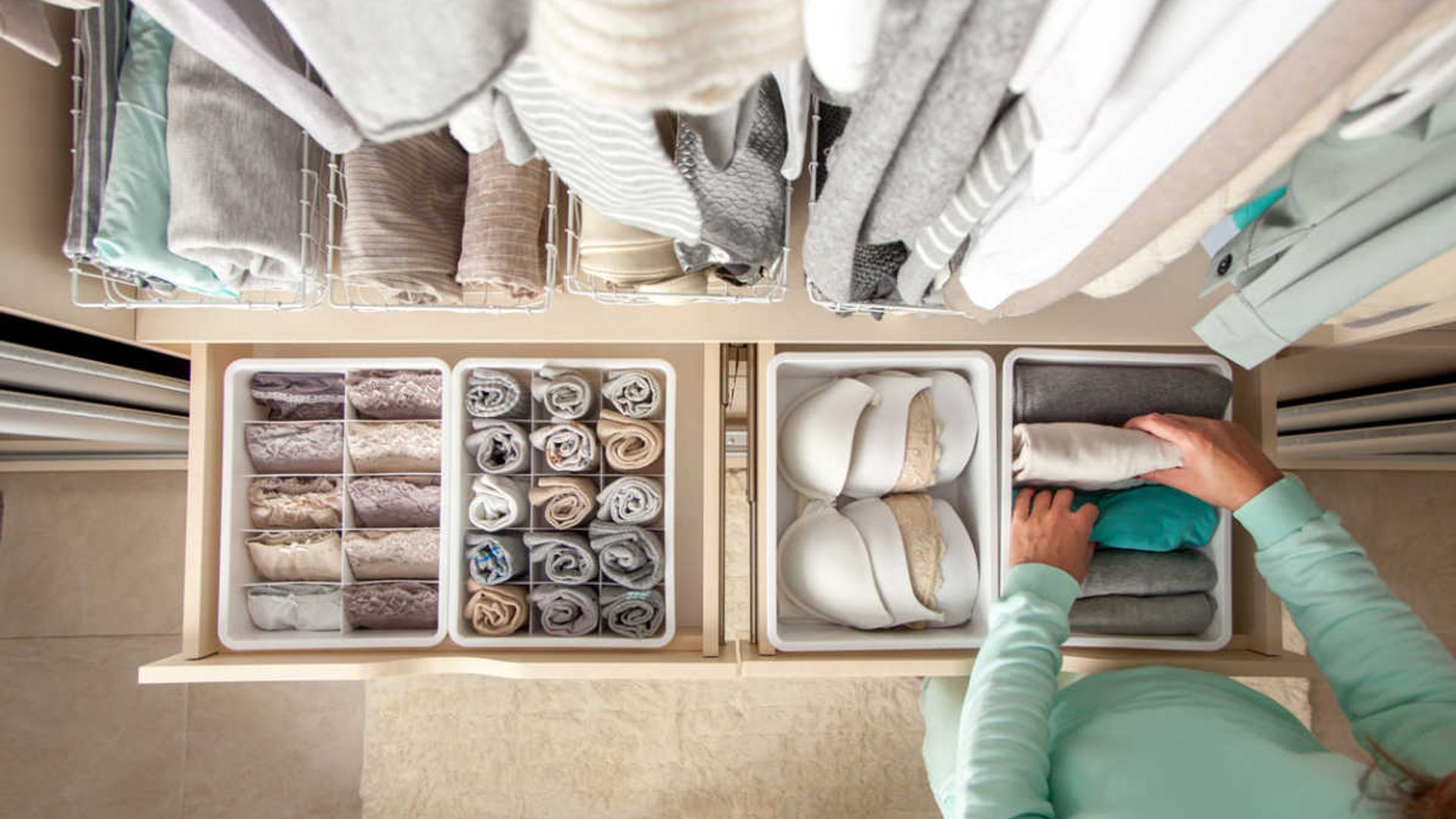 best-decluttering-tips-storage-containers-t 