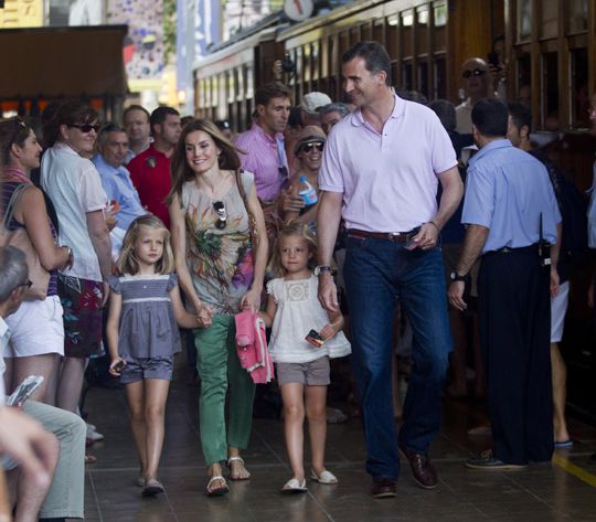 Spain's Crown Prince Felipe and his family release official summer photos