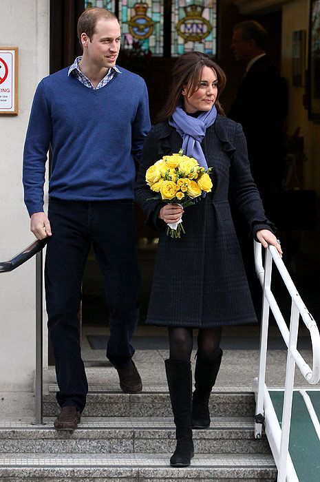 Kate Middleton pregnant: The Duchess of Cambridge leaves hospital with ...