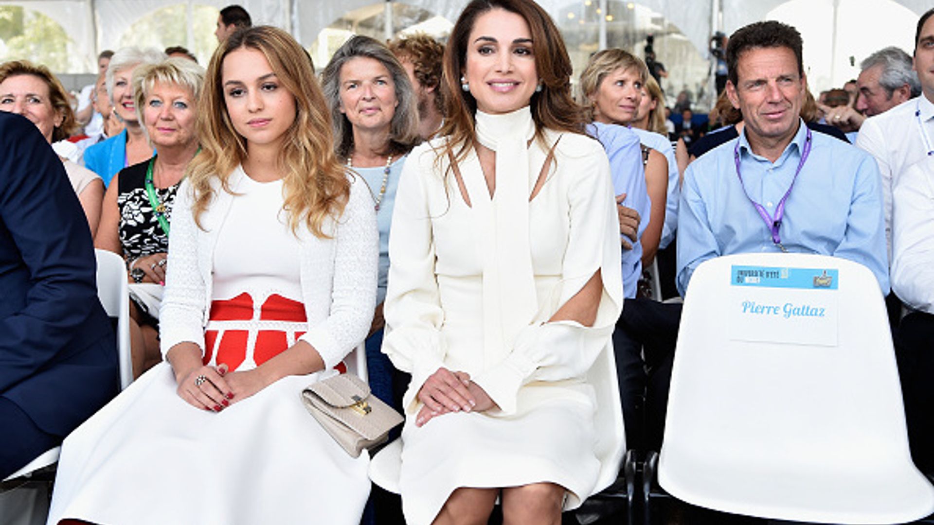 Queen Rania steps out with look-alike daughter Princess Iman in France
