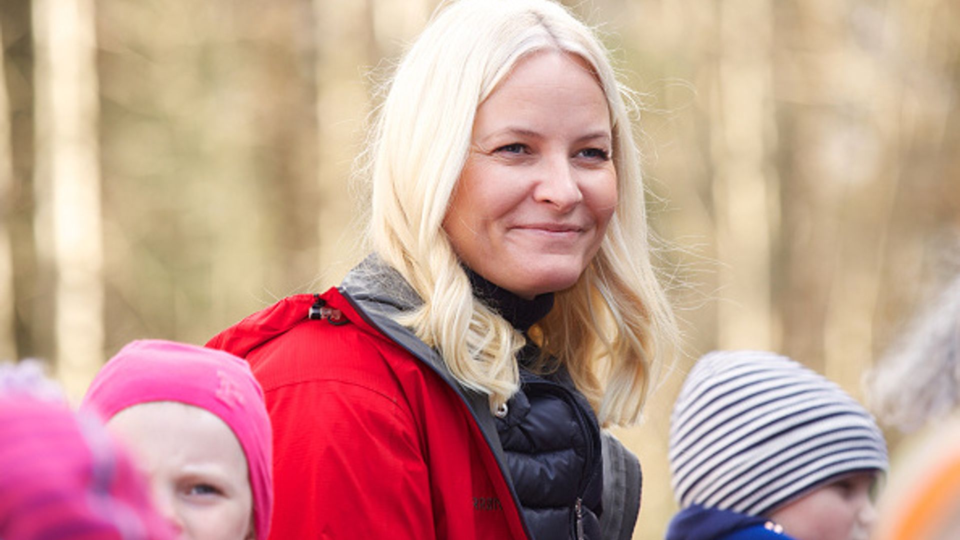 Norway's Princess Mette-Marit and her kids meet live bats: Video