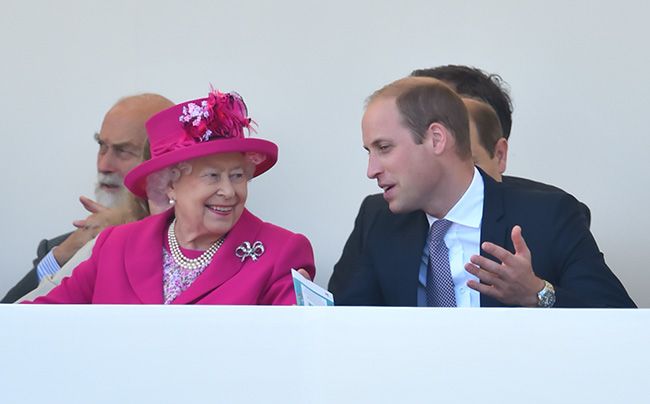 the-queen-prince-william2