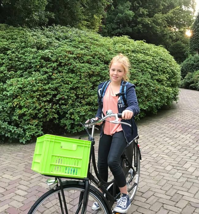 princess-alexia-of-the-netherlands-starts-school