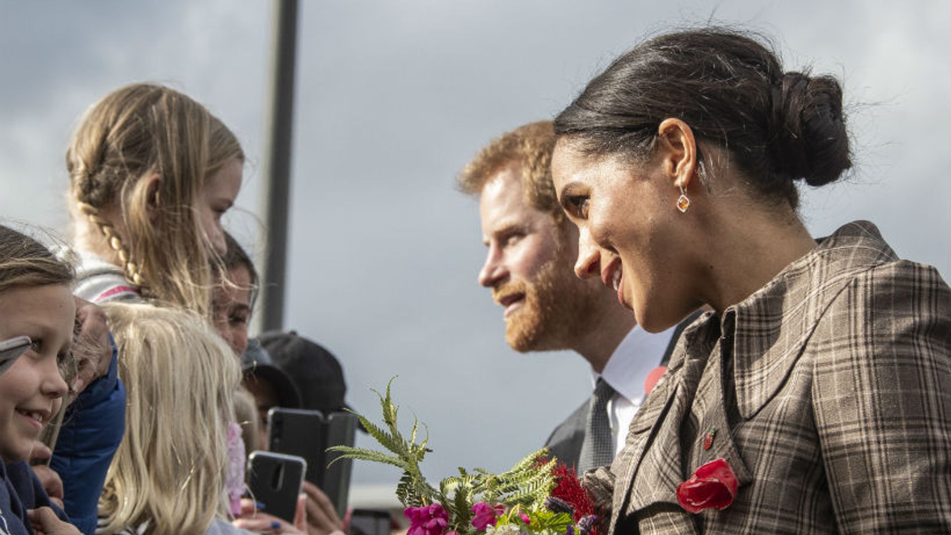 Prince Harry and Meghan Markle receive more baby gifts on first day in New Zealand – all the best photos from day