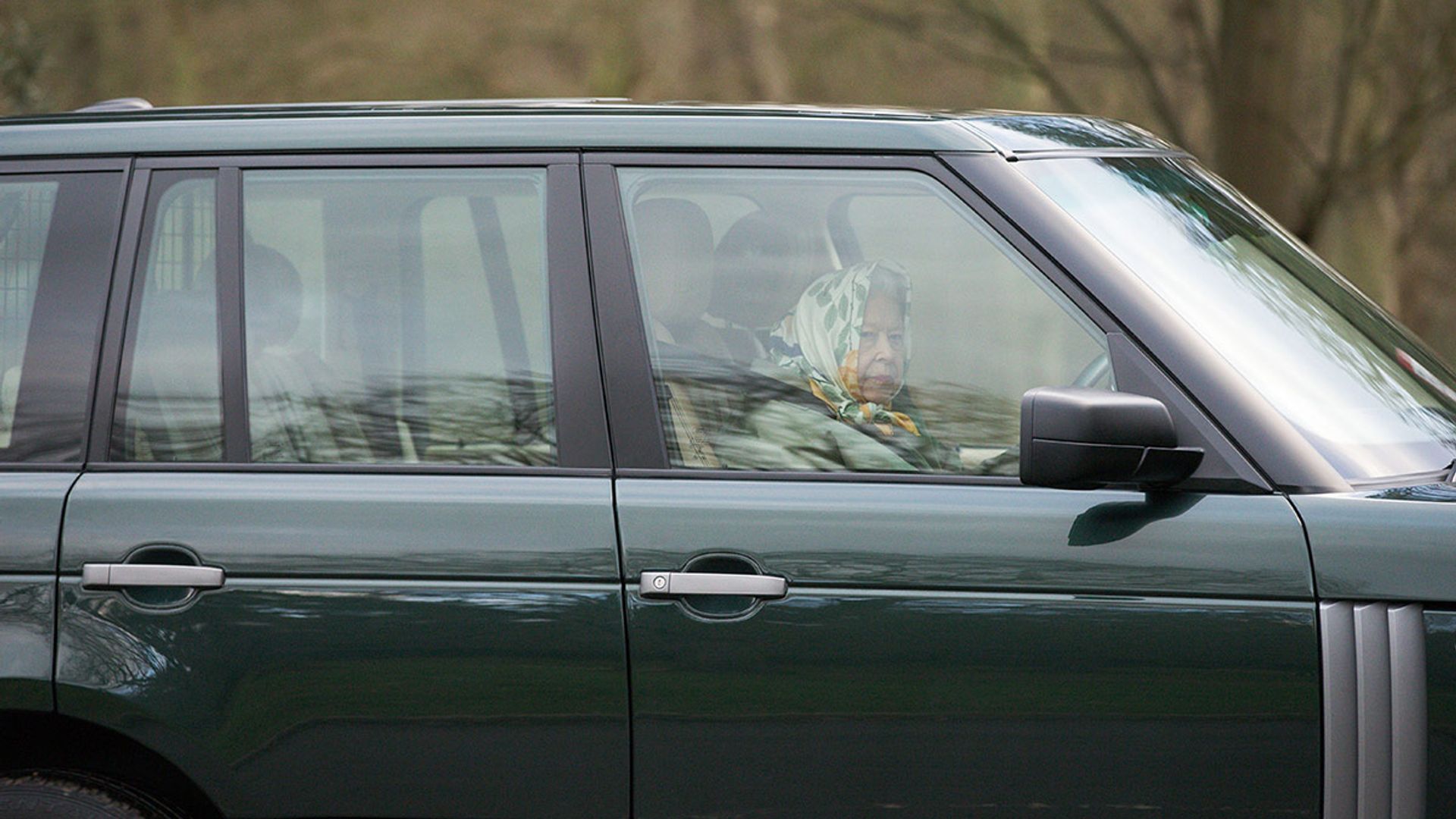 the queen drives without a protection officer in norfolk