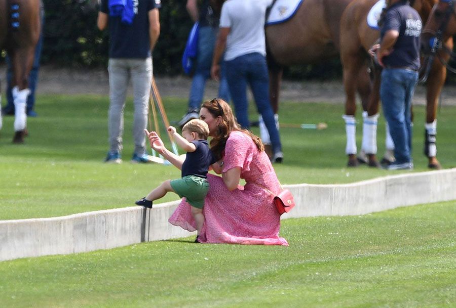 Meghan and Kate look perfect at the polo! 