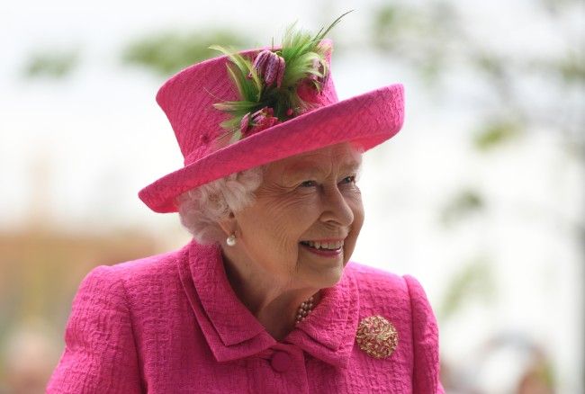 Queen-pink-smiling