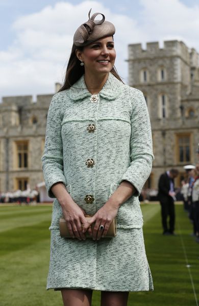 kate-middleton-pregnant-in-green-coat