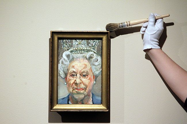 the-queen-painting