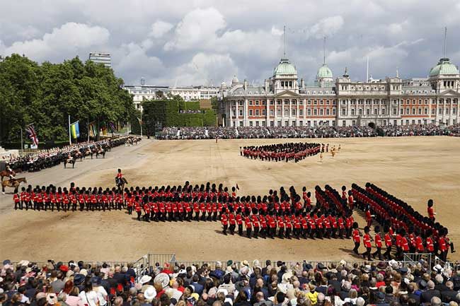 trooping-horse-guards