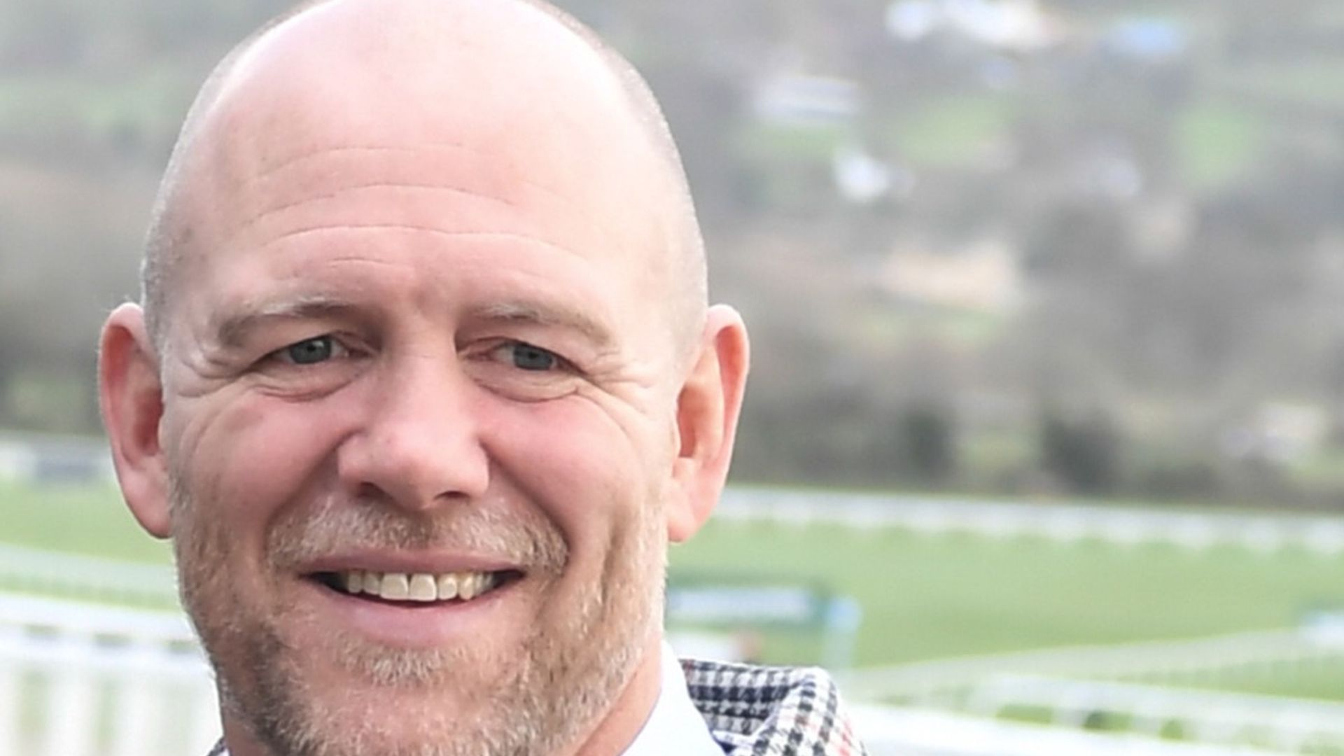 Mike Tindall shares glimpse inside his garden during lockdown