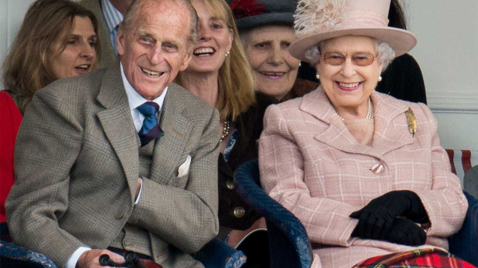 The Queen and Prince Philip arrive at Balmoral to start summer break