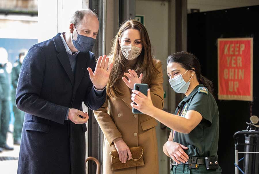 Prince William and Kate Middleton surprise paramedic's dad via FaceTime during public outing