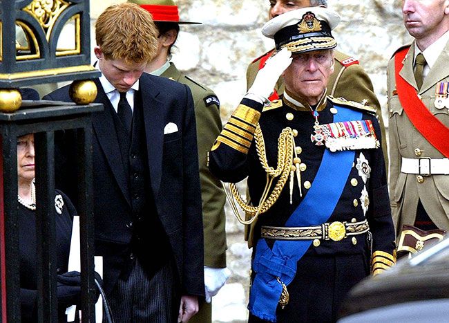 prince-philip-harry-at-queen-mothers-funeral
